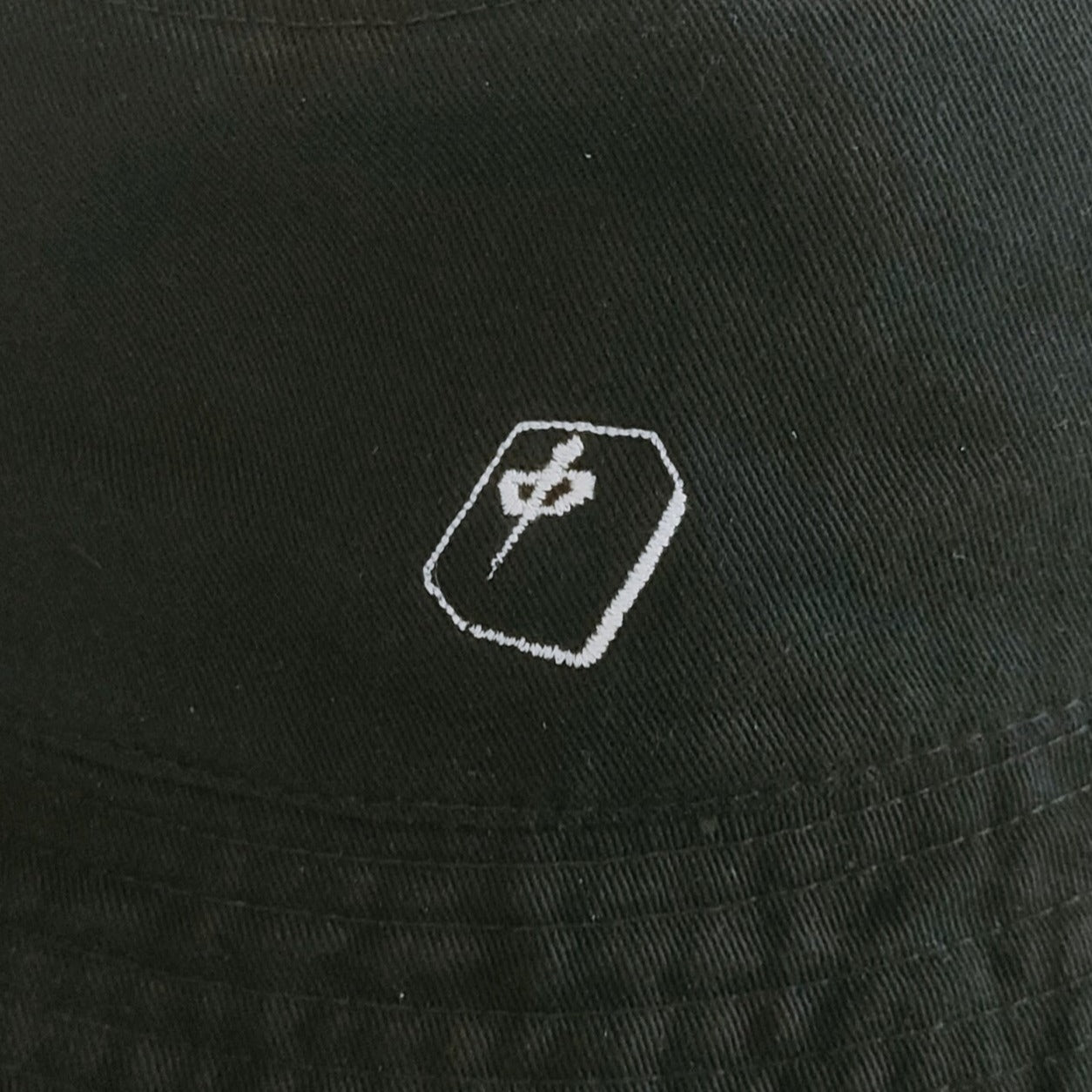 chun bucket hat