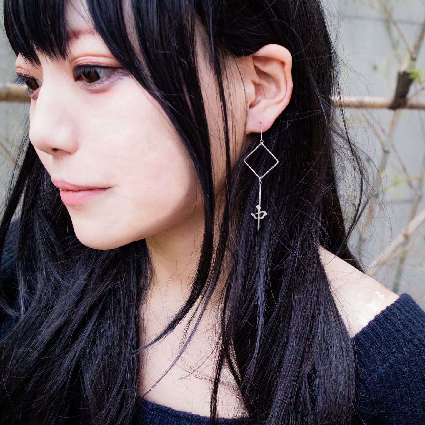 chun square earrings