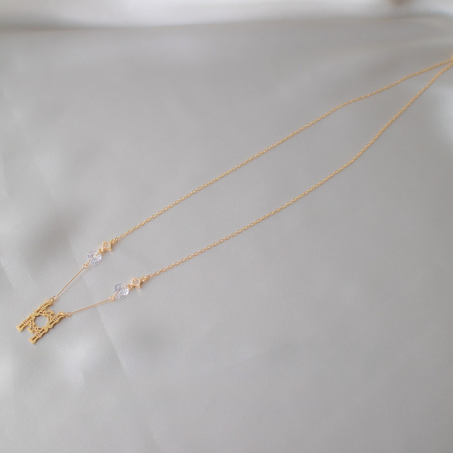 8-bamboos zirconia necklace