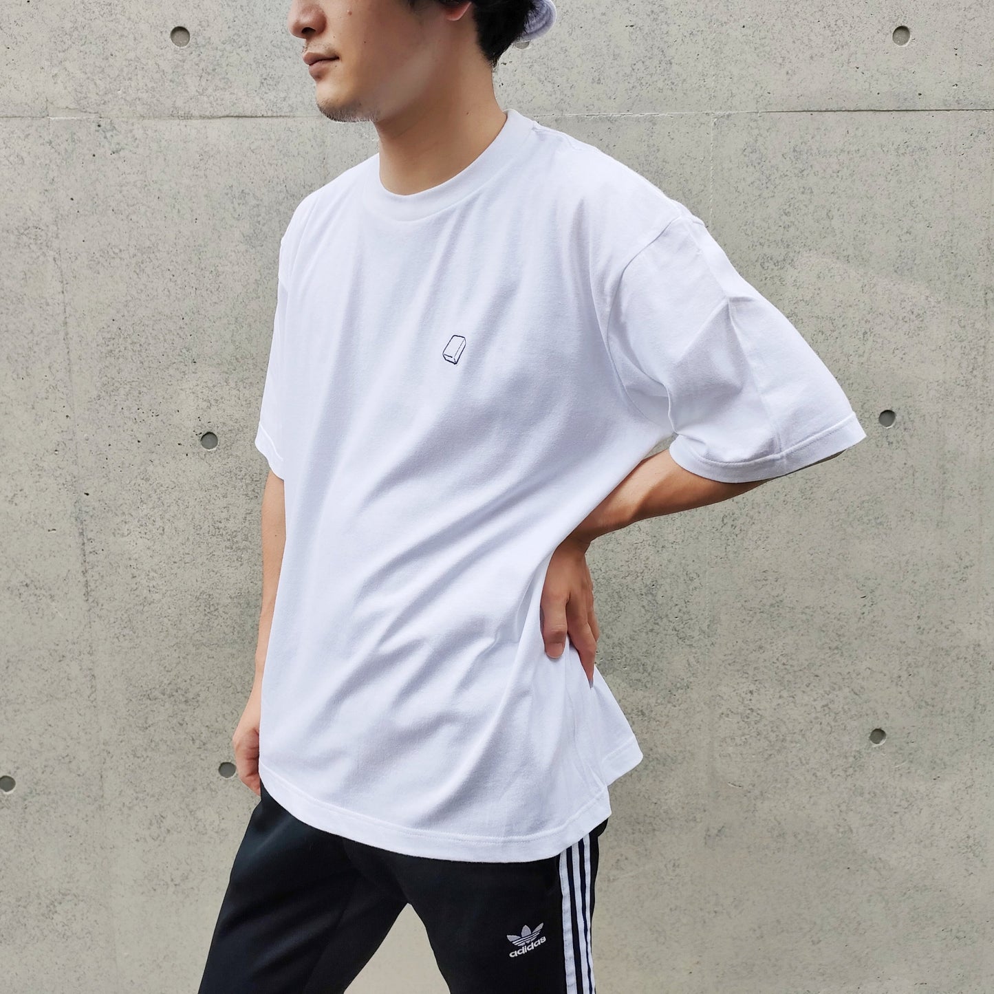 白 T-shirt (short sleeve)