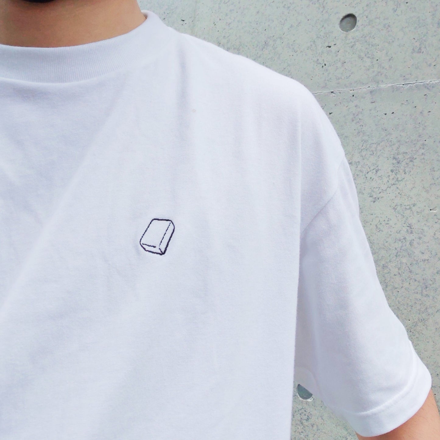 白 T-shirt (short sleeve)