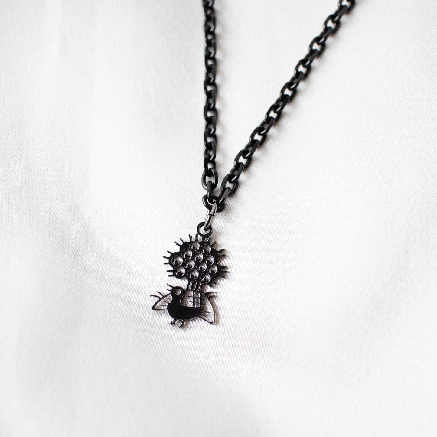 mahjong black necklace